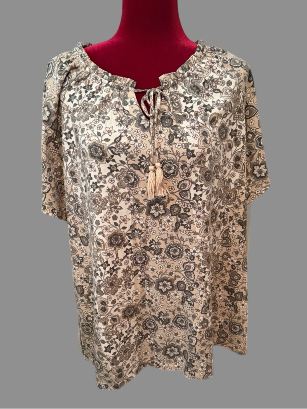 Isaac Mizrahi Cream and Gray Floral Tassel Tie Tunic